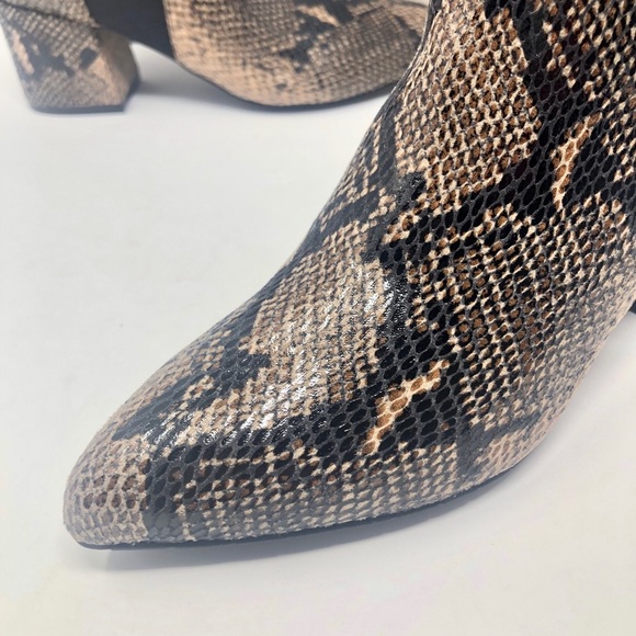 Kenneth Cole Reaction kick block heel bootie - Picture 4 of 5